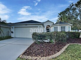 2248 Roanoke Springs Dr in Ruskin, FL - Building Photo