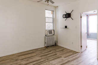 211 53rd St-Unit -1 in West New York, NJ - Building Photo - Building Photo