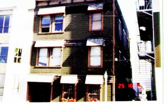 375-379 Vallejo St Apartments