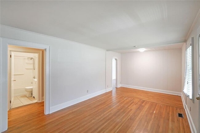 2055 Anderson Dr SE in Smyrna, GA - Building Photo - Building Photo