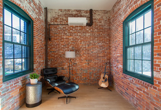 Waterhead in Lowell, MA - Building Photo - Interior Photo