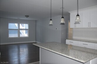171 N 17th St in East Orange, NJ - Building Photo - Building Photo