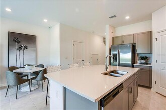 2322 Paravane Wy in Wesley Chapel, FL - Building Photo - Building Photo