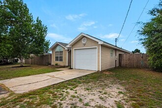 248 Terrance Ln in Mary Esther, FL - Building Photo - Building Photo