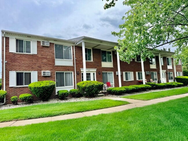 property at 1705 Charlton Rd