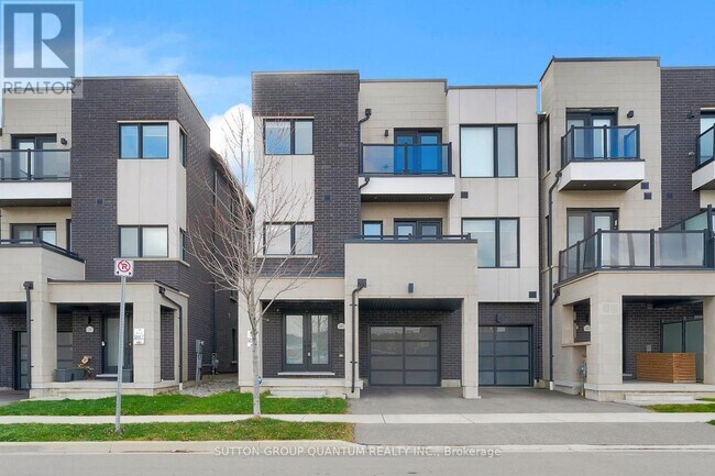 1401 Clarriage Ct in Milton, ON - Building Photo - Building Photo