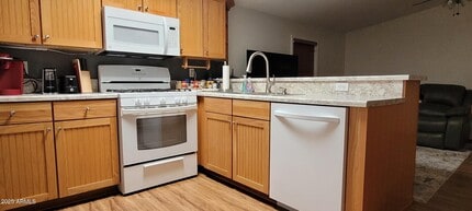 30850 S Vagabond Trail in Congress, AZ - Building Photo - Building Photo