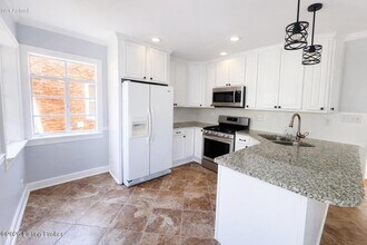 3016 Carson Way in Louisville, KY - Building Photo - Building Photo