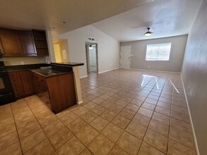 16805 E El Lago Blvd in Fountain Hills, AZ - Building Photo - Building Photo