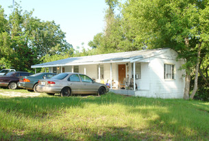 935-937 W Minneola Ave Apartments