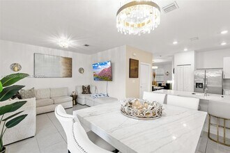 23005 SW 128th Pl in Miami, FL - Building Photo - Building Photo