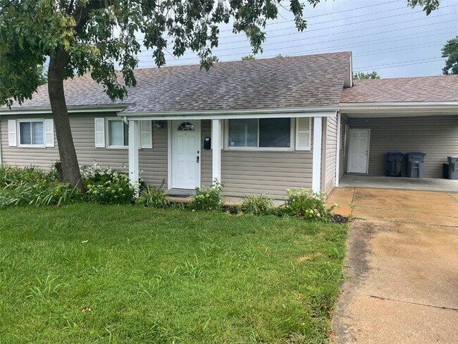 502 St Matthew Ave in O'Fallon, MO - Building Photo - Building Photo