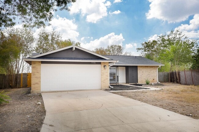 7506 Lincoln Village Dr in San Antonio, TX - Foto de edificio - Building Photo