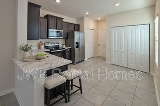 421 Aralia Ln in Jacksonville, FL - Building Photo - Building Photo