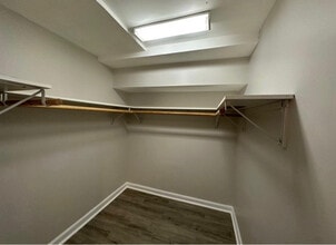 32 Hazel St, Unit #1 in Clifton, NJ - Building Photo - Building Photo