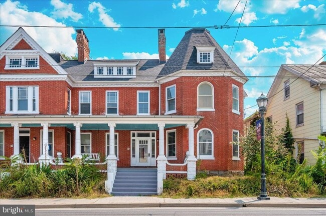 property at 21 S Main St