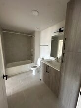 10380 SW 182nd St, Unit A3 in Miami, FL - Foto de edificio - Building Photo