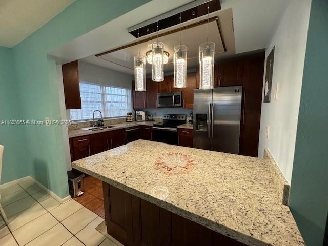 1817 S Ocean Dr in Hallandale Beach, FL - Building Photo - Building Photo