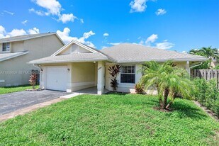 12265 NW 32nd Manor in Sunrise, FL - Building Photo