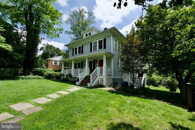 property at 350 Windover Ave NW