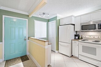 353 S US Hwy 1, Unit B102 in Jupiter, FL - Building Photo - Building Photo