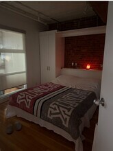 34 Powell St in Vancouver, BC - Building Photo - Building Photo