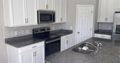 10552 Salt Grove St in Orlando, FL - Building Photo - Building Photo