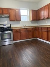 922 Summer St, Unit 2 in Hammond, IN - Foto de edificio - Building Photo
