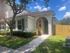 4287 NE 9th St in Homestead, FL - Building Photo - Building Photo