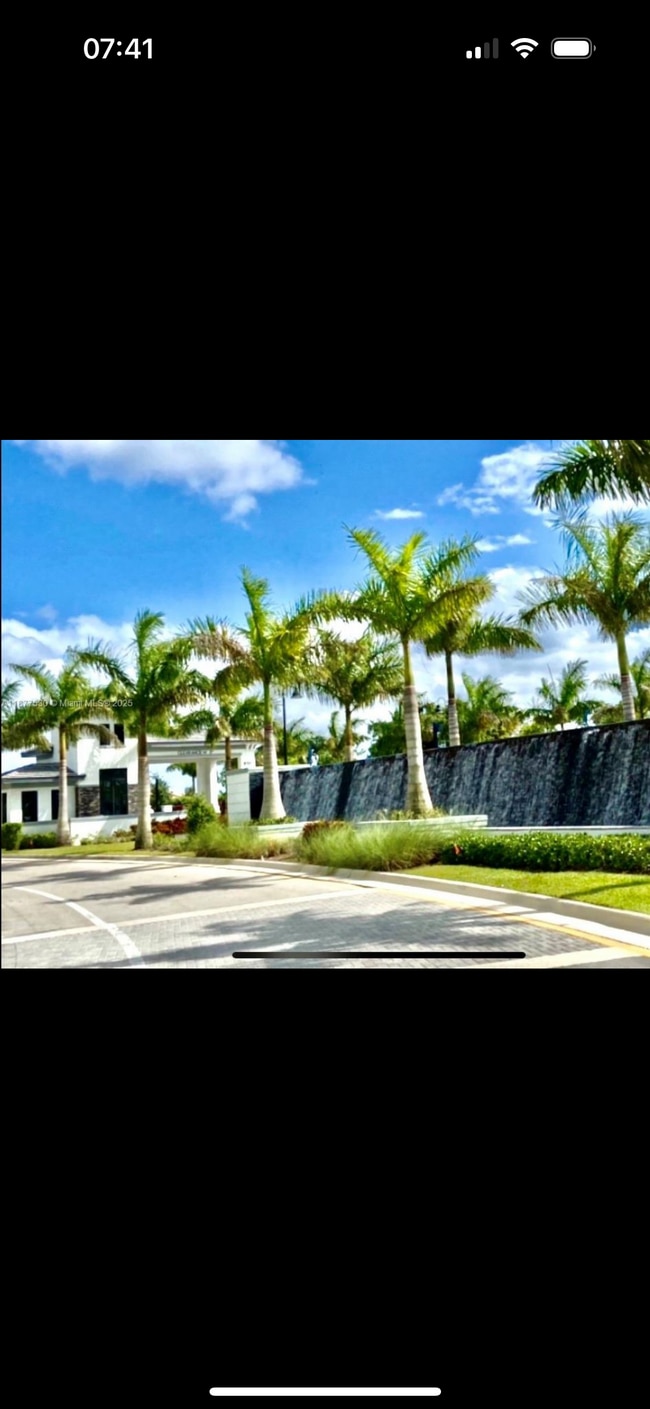 8019 Liberty Wy in Parkland, FL - Building Photo - Building Photo