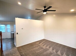 523 Big Sky Dr in Sandy, UT - Building Photo - Building Photo
