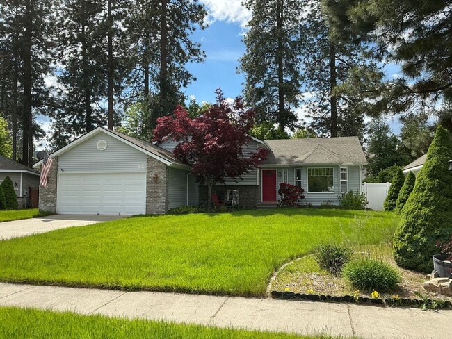 property at 5013 E Mossberg Cir