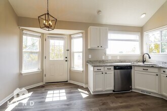 599 Janelle Cove Way in Tooele, UT - Building Photo - Building Photo