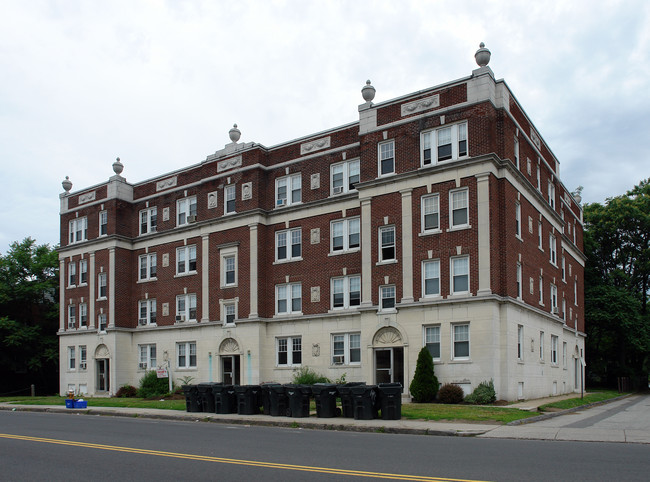 Maple Street Apartments in Springfield, MA - Foto de edificio - Building Photo