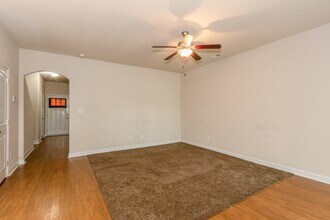 500 Caldwell Loop in Jacksonville, NC - Building Photo - Building Photo