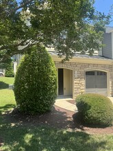 1046 Woodbury Falls Dr in Nashville, TN - Building Photo - Building Photo