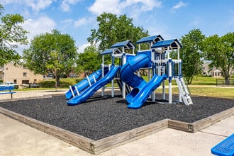 Woodland Village Apartments in Lindenwold, NJ - Building Photo - Building Photo