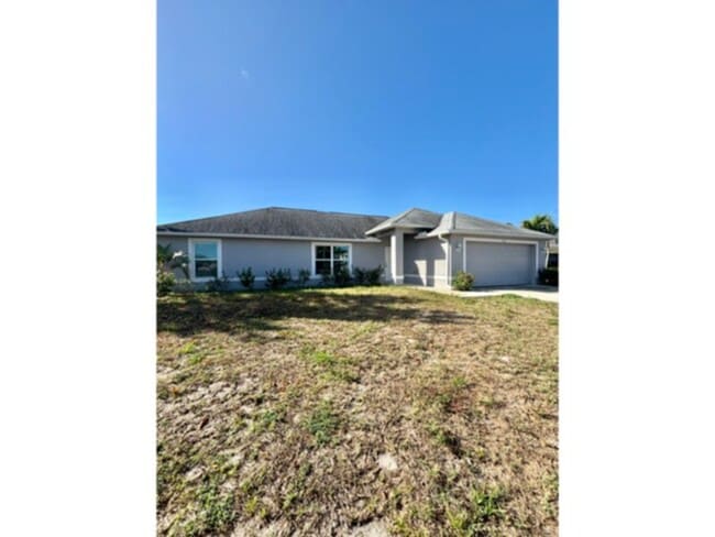 property at 1426 SE 14th St