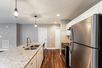 3217 6th Ave N in Pell City, AL - Building Photo - Building Photo