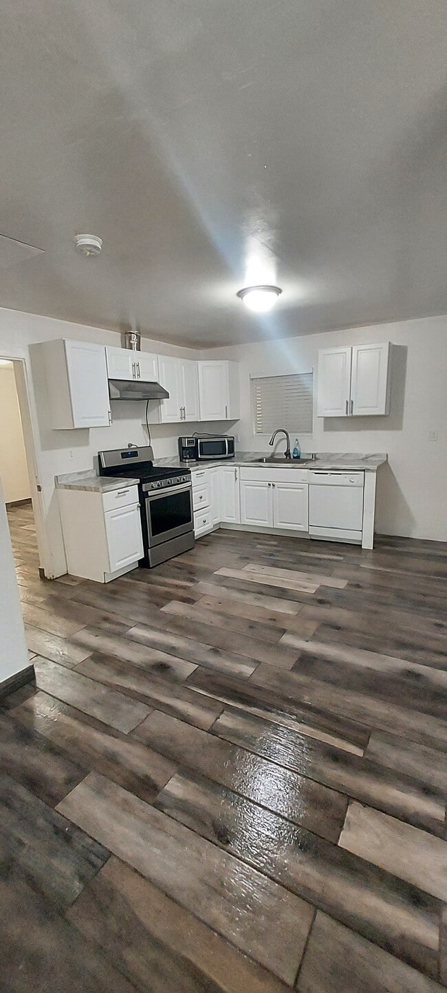 14545 Margate St, Unit 1