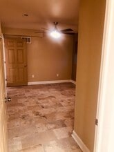 203 E Dunklin St, Unit LL in Jefferson City, MO - Building Photo - Building Photo