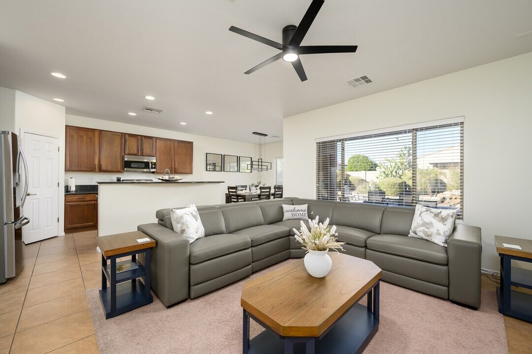 5536 W Andrea Dr in Phoenix, AZ - Building Photo