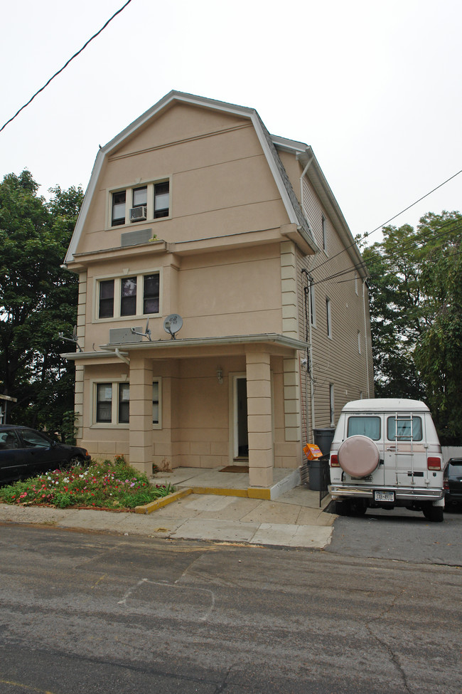 10 Landscape Ave in Yonkers, NY - Building Photo - Building Photo