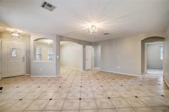 1713 Poppy Seed Ln in Austin, TX - Building Photo - Building Photo
