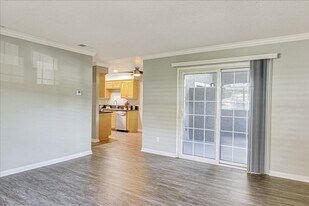 The Evergreens Apartment Homes in Anaheim, CA - Building Photo