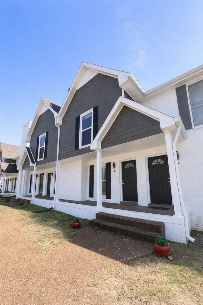 property at 724 Due W Ave N