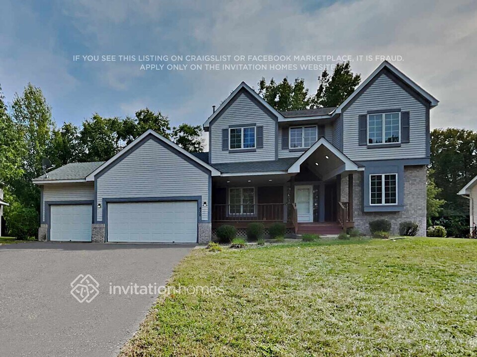 430 Elsie Inn in Mahtomedi, MN - Building Photo