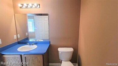 3581 Reeves Dr in Melvindale, MI - Building Photo - Building Photo