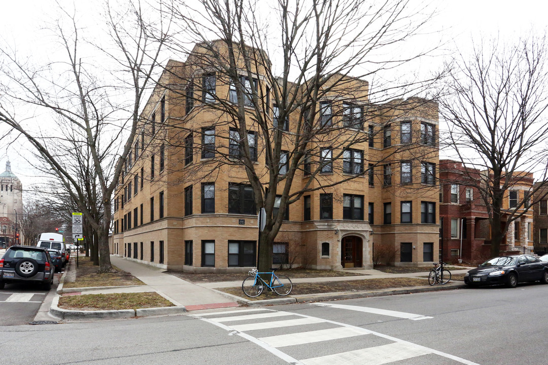 4453 N Artesian Ave in Chicago, IL - Building Photo