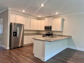 6932 The Pointe in Raleigh, NC - Building Photo - Building Photo